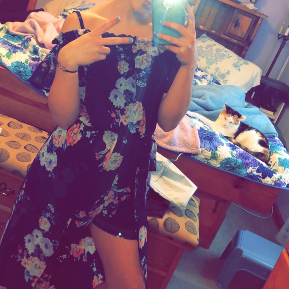 High-Low Romper - Picture 4 of 4